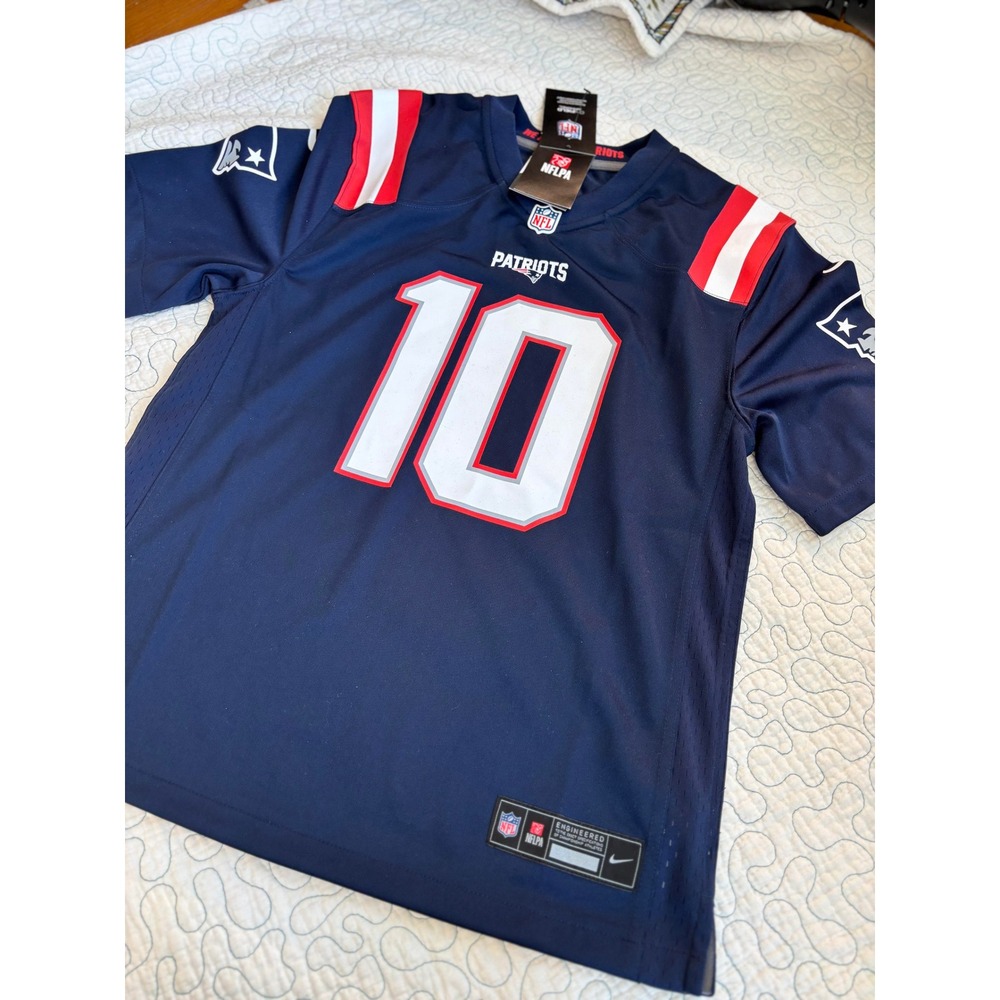 Nike Boy's New England Patriots Mac Jones 10 Jersey Size Large - Picture 2 of 5